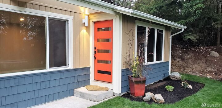 Property Photo: 2709 Morton Ave WA 98221