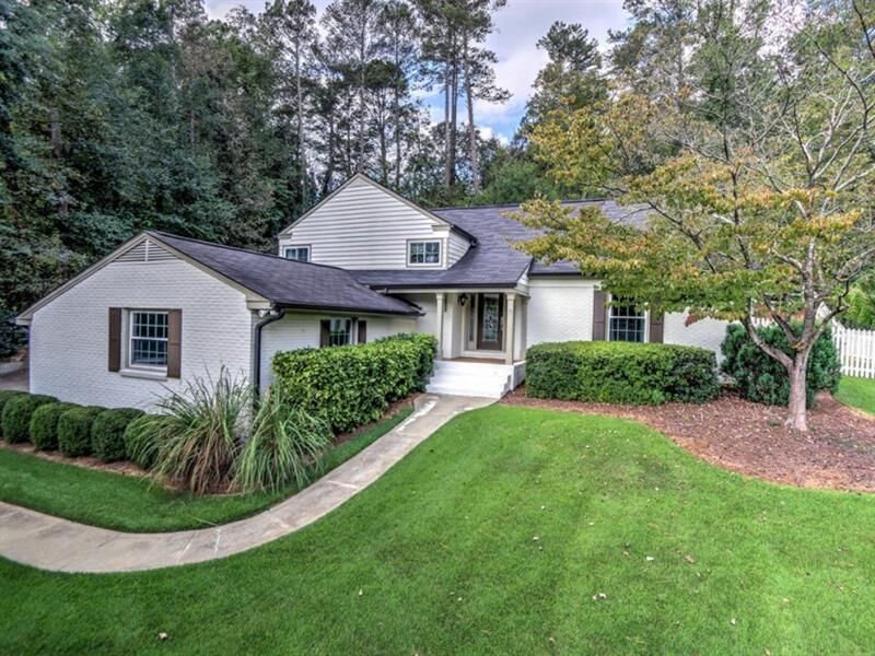 Property Photo: 5260 Mount Vernon Parkway 30327