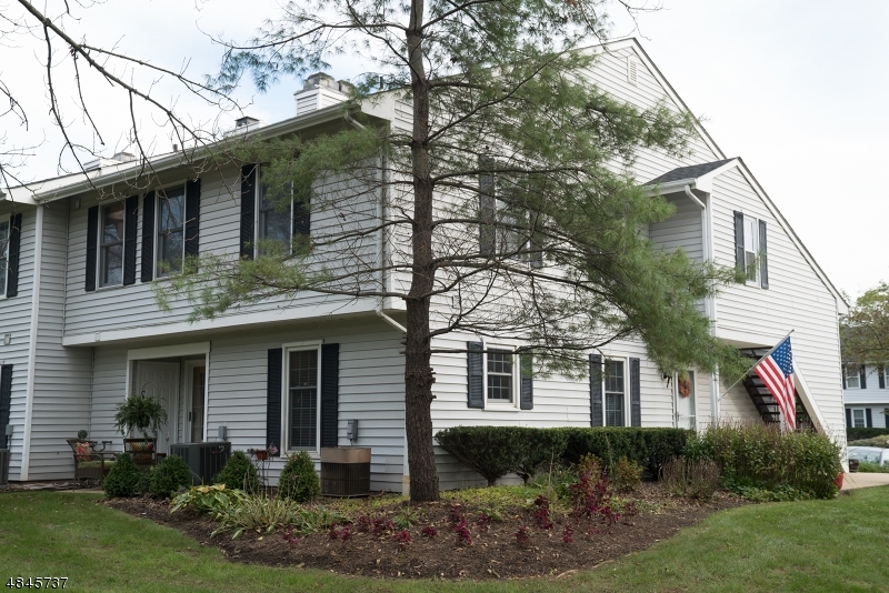 Property Photo:  113 Huckleberry Court  NJ 08887 