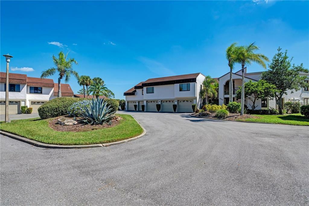 Property Photo:  820 Capri Isles Boulevard 102  FL 34292 