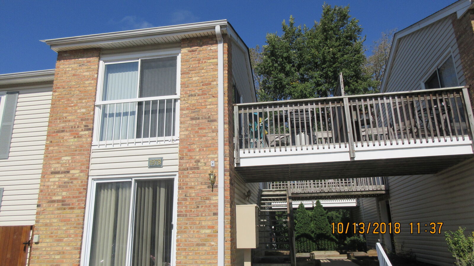 Property Photo: 1978 Kenilworth Circle H IL 60169