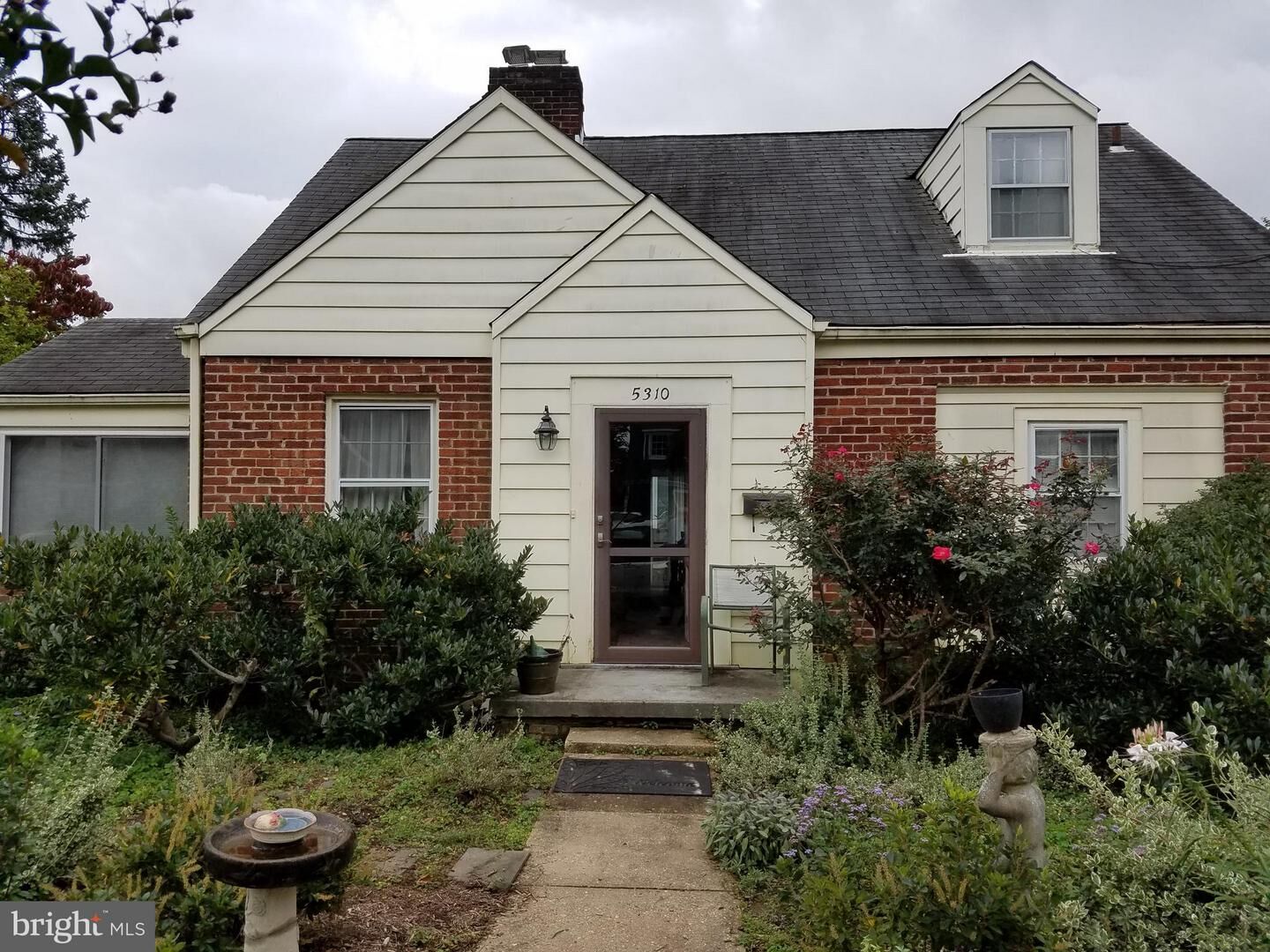 Property Photo: 5310 26th Road N VA 22207
