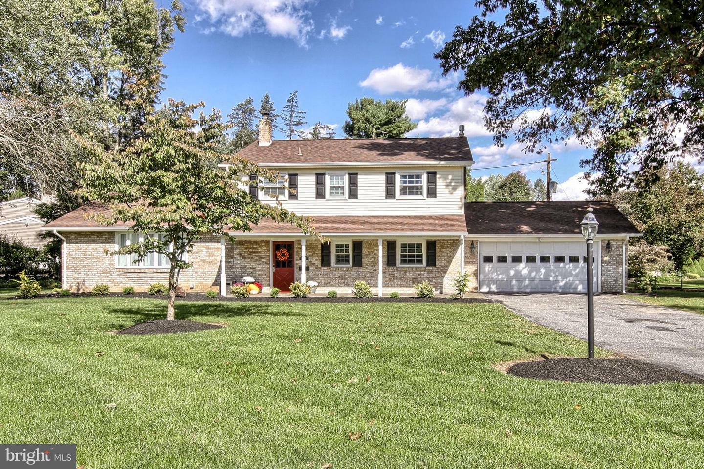 Property Photo:  807 Stratford Drive  PA 17013 