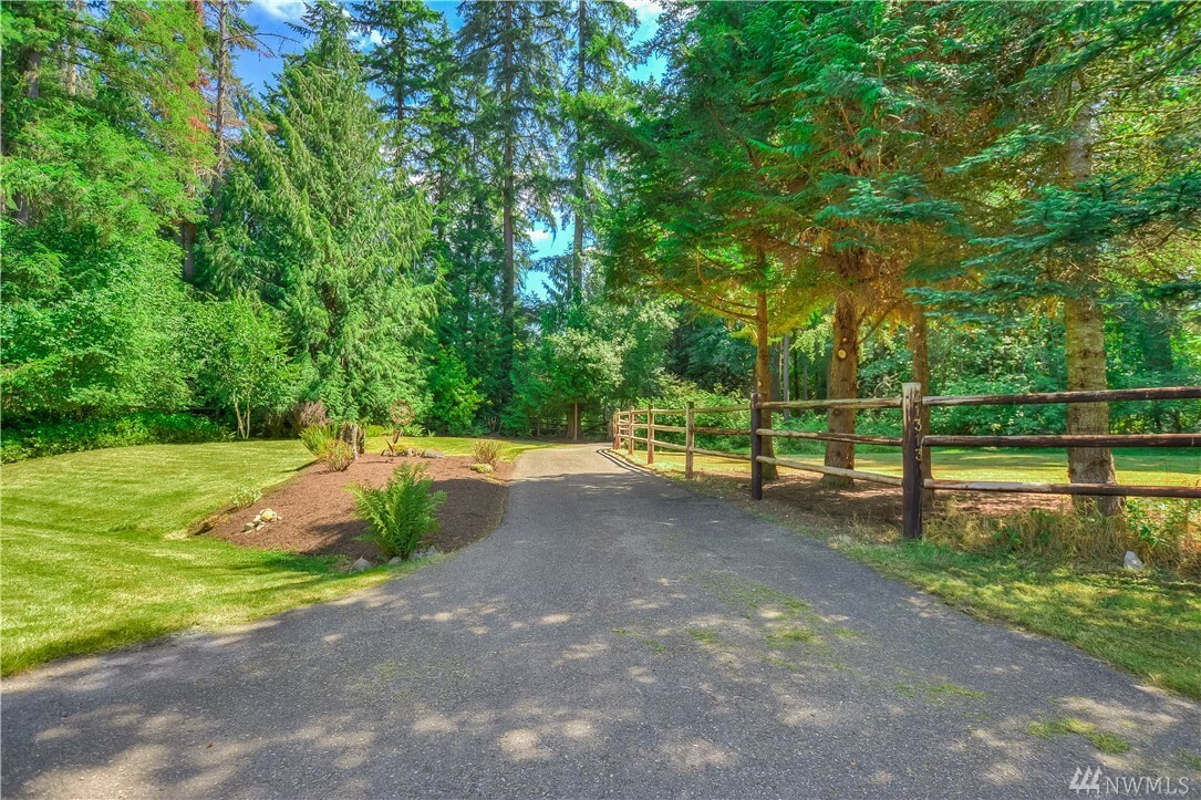 Property Photo:  21313 SE 13th Place  WA 98075 