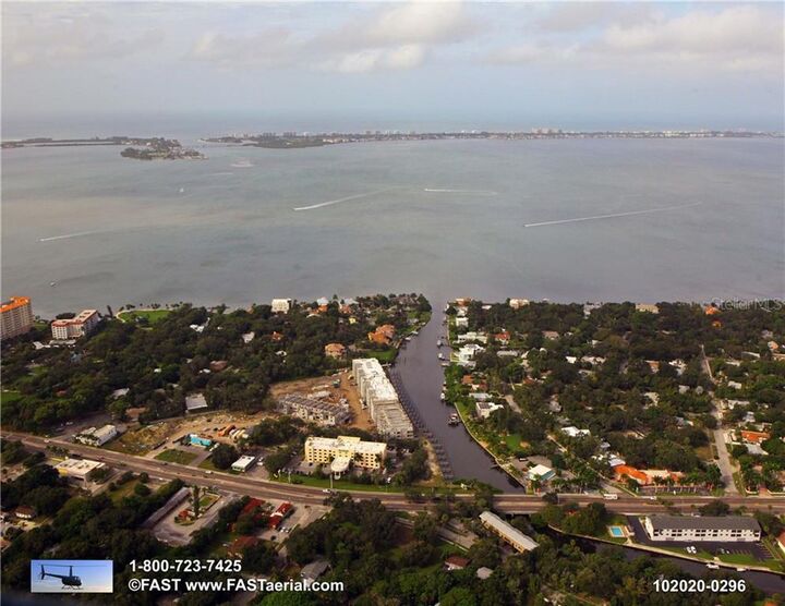 Property Photo:  1889 N Tamiami Trail 405  FL 34234 