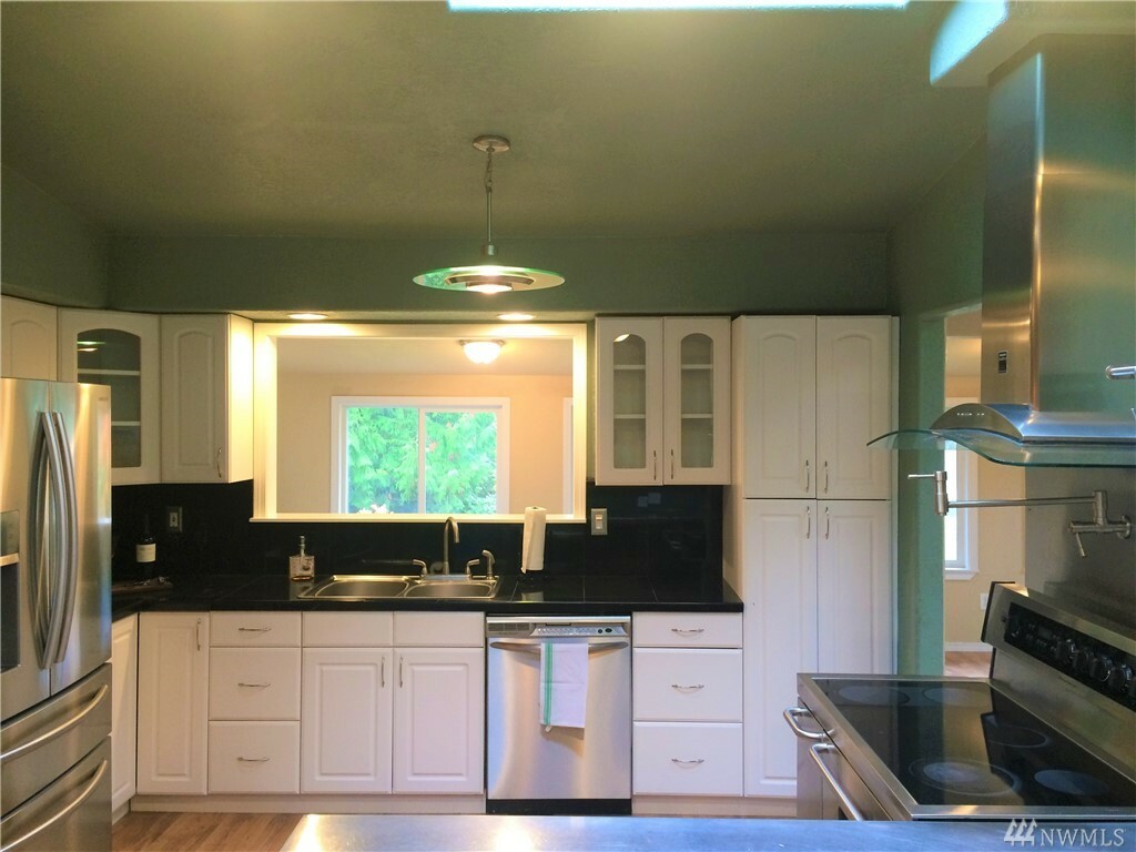 Property Photo: 24515 Madura Dr NE WA 98346