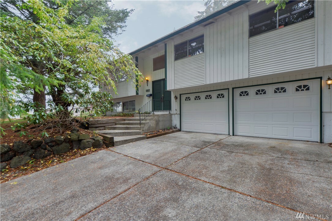 Property Photo:  1203 Palm Dr  WA 98466 