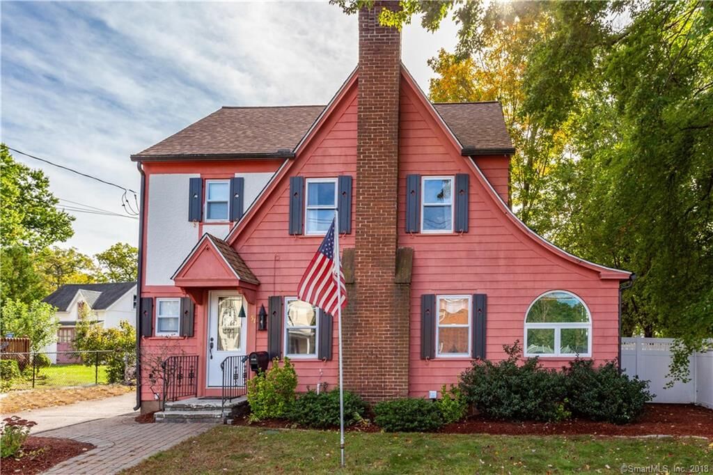 Property Photo: 51 Larrabee Street CT 06108