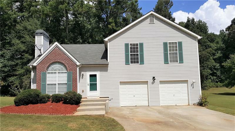 Property Photo: 109 Windsor Circle 30281