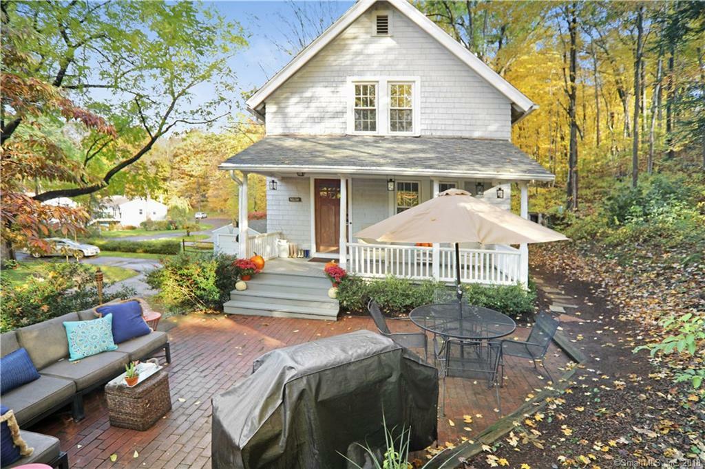 Property Photo:  95 Foxon Road  CT 06513 