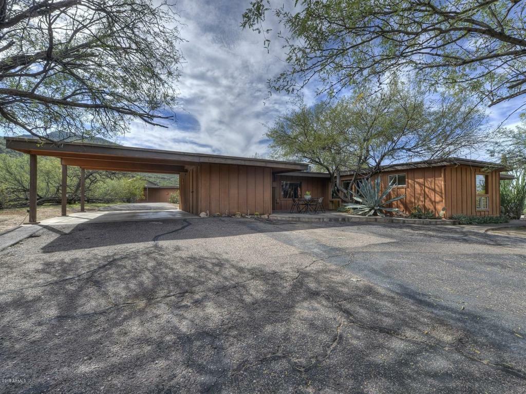 Property Photo:  6523 E Military Road  AZ 85331 