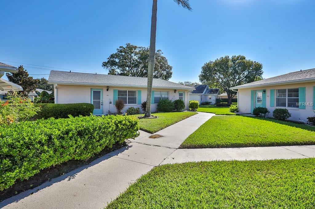 Property Photo:  402 Dorchester Place 46  FL 33573 