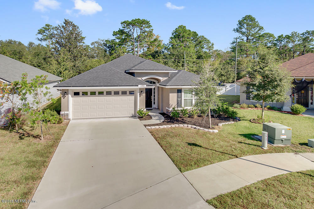 Property Photo: 11585 Sycamore Cove Lane FL 32218