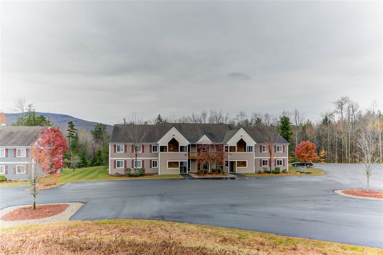 Property Photo:  19 White Oak Lane D4  NH 03251 