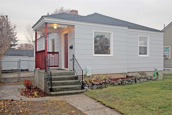 1024 E Hoffman St  Spokane WA 99207 photo