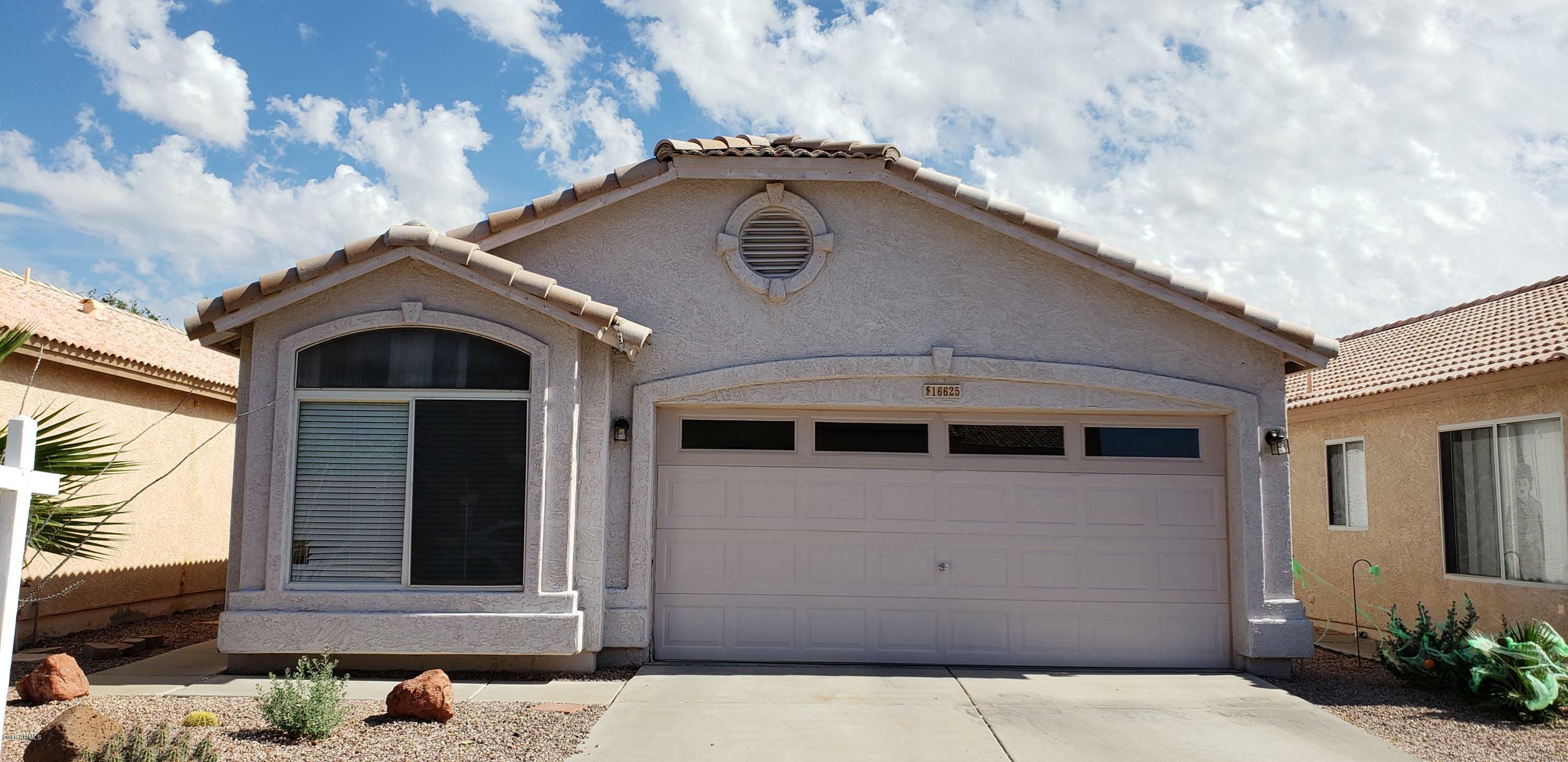 Property Photo:  16625 S 46th Place  AZ 85048 