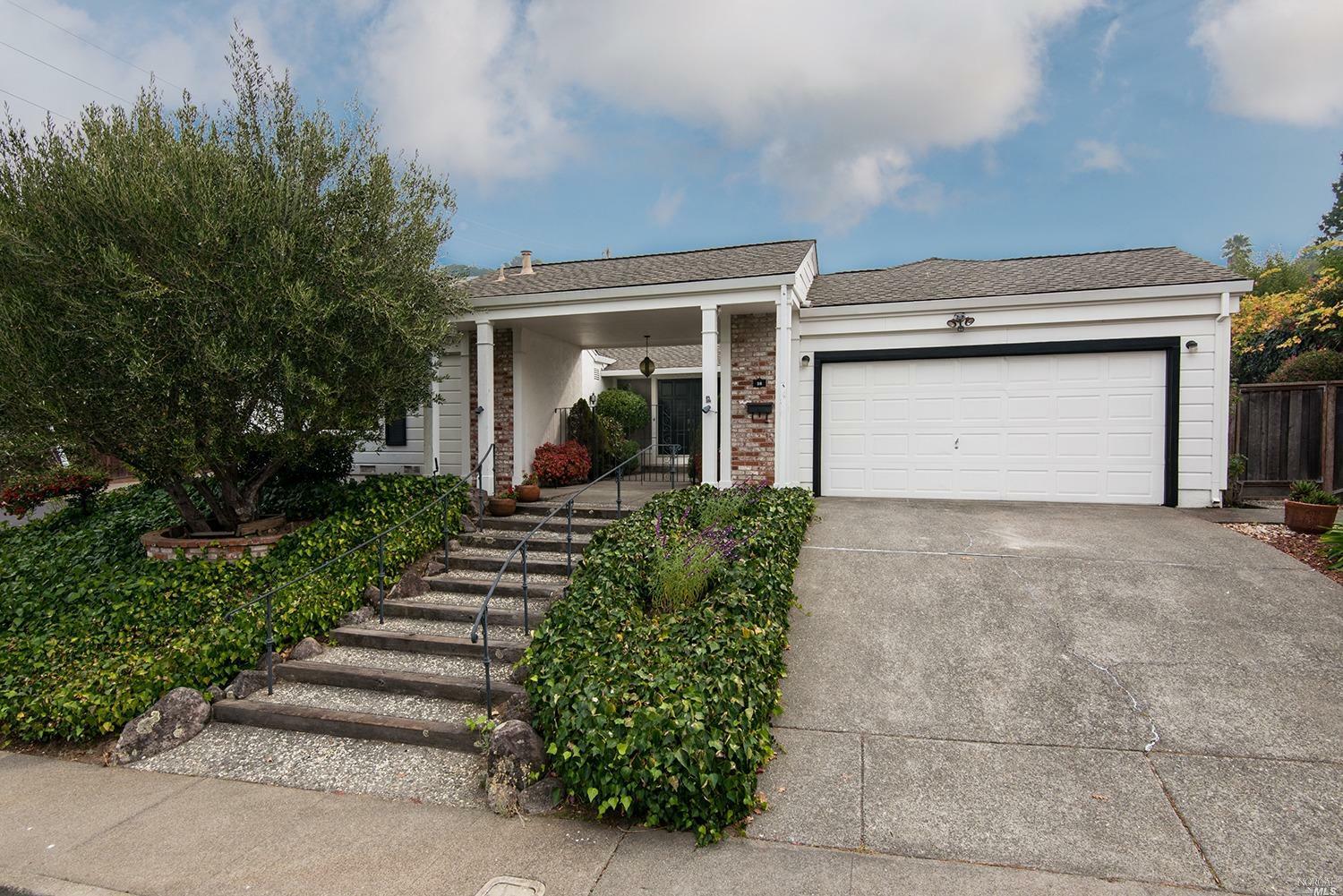 Property Photo:  98 Lucas Park Drive  CA 94903 