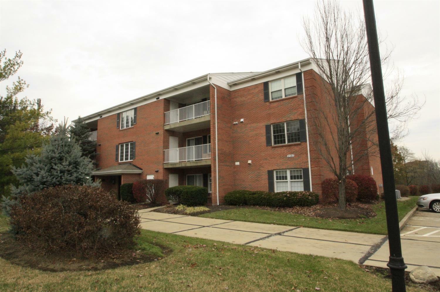 Property Photo:  5560 Westwood Northern Boulevard 8  OH 45248 