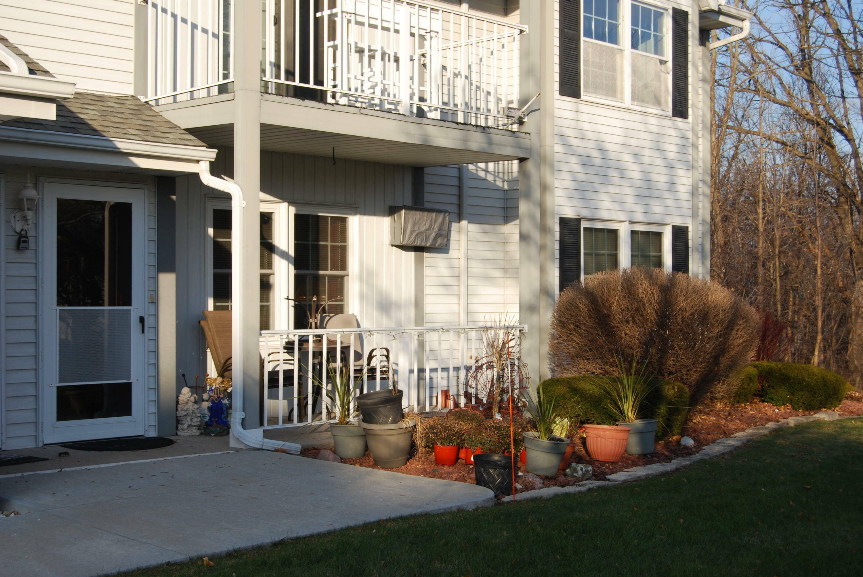 Property Photo: 2140 Marie Ct 2 WI 53095