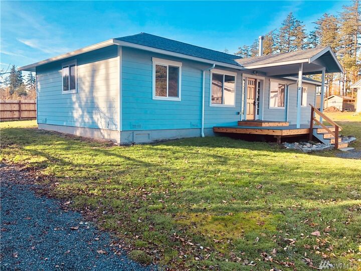 Property Photo: 792 Larson St WA 98250