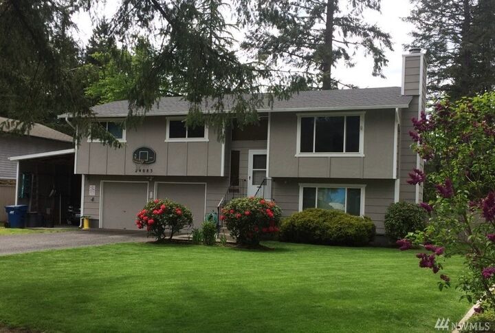 24083 196th Place SE  Maple Valley WA 98038 photo