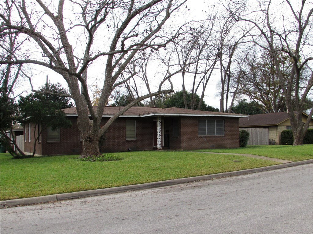 Property Photo:  1901 Brentwood Street  TX 78757 