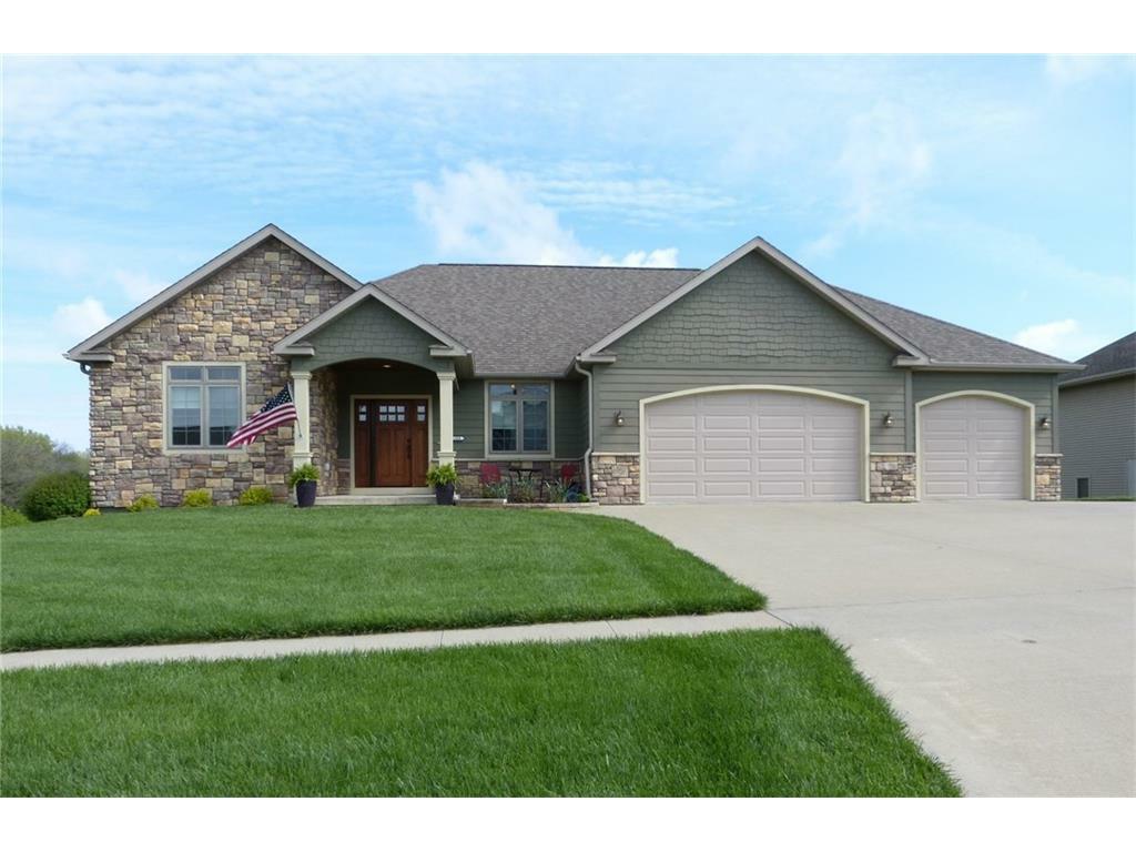 Property Photo:  1204 Fountain View Drive  IA 50219 