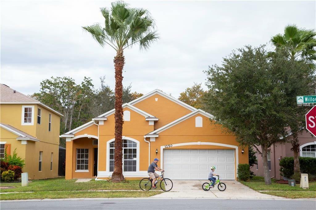 Property Photo:  1250 Willow Branch Drive  FL 32828 