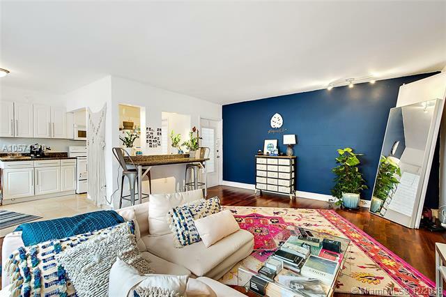 Property Photo: 220 Meridian Ave 6 FL 33139