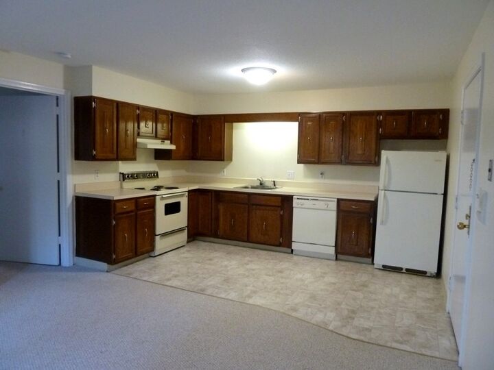 Property Photo: 5 Autumn Leaf Drive 16 NH 03060