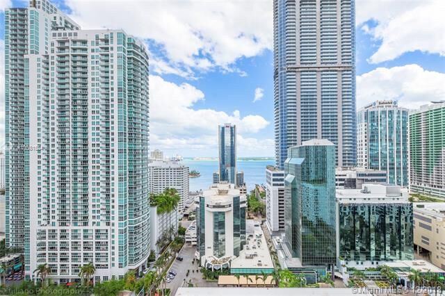 Property Photo:  1010 Brickell 2302  FL 33131 
