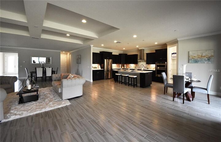 Property Photo:  17627 Sailfin Drive  FL 32820 