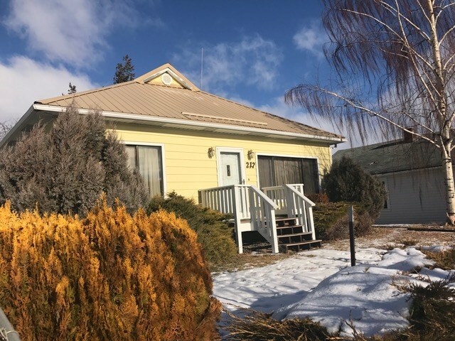 Property Photo: 212 W Main Street ID 83523