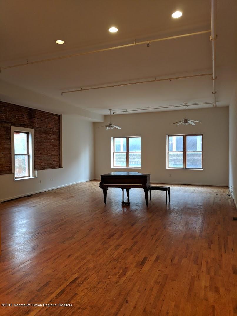 Property Photo:  162 Main Street 4  NJ 07712 