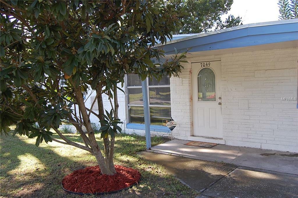 Property Photo:  7049 Astor Drive  FL 34652 