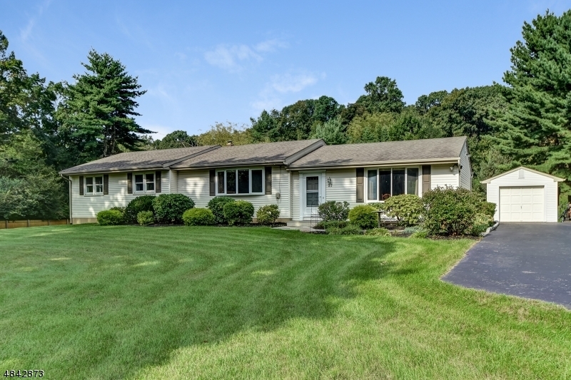 Property Photo:  27 Potterstown Rd  NJ 08833 