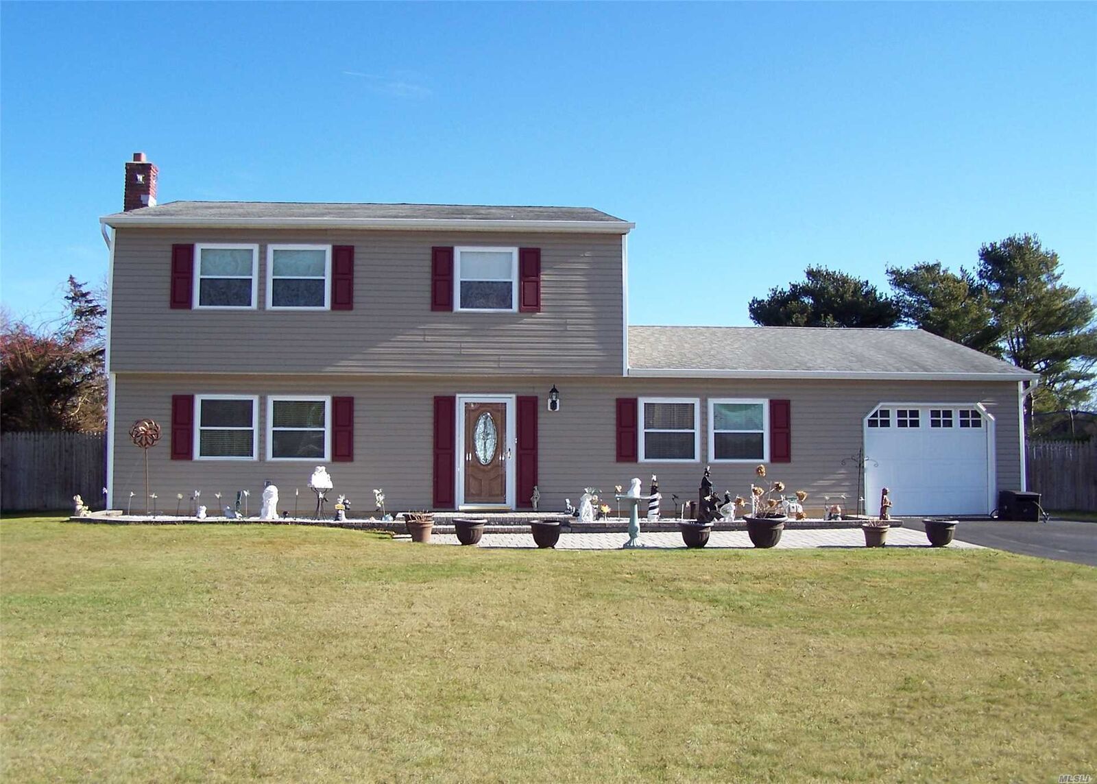 Property Photo:  5 Naybor Avenue  NY 11763 