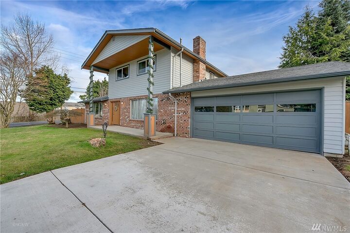 Property Photo:  6228 Cascade Dr  WA 98248 