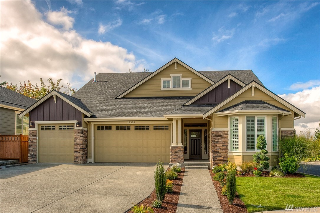 Property Photo: 13308 183rd Av Ct E WA 98391