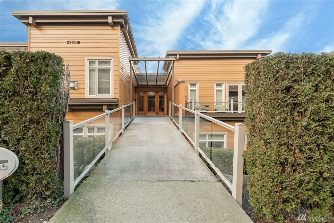 Property Photo:  51  Pine Street 217  WA 98020 