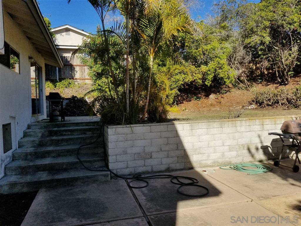 Property Photo:  2579 Arnott Street  CA 92110 