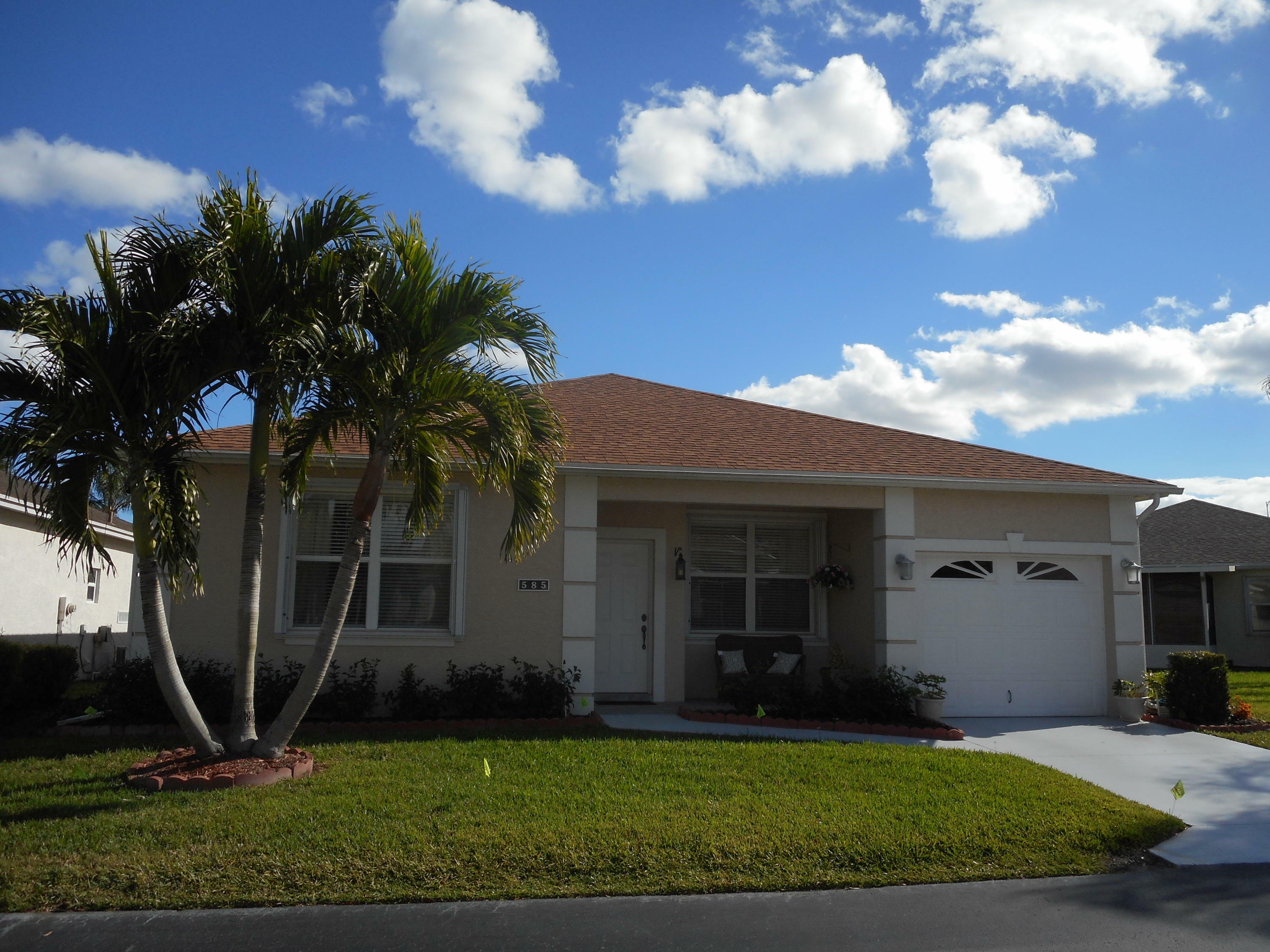 Property Photo:  585 NW Cortina Lane  FL 34986 