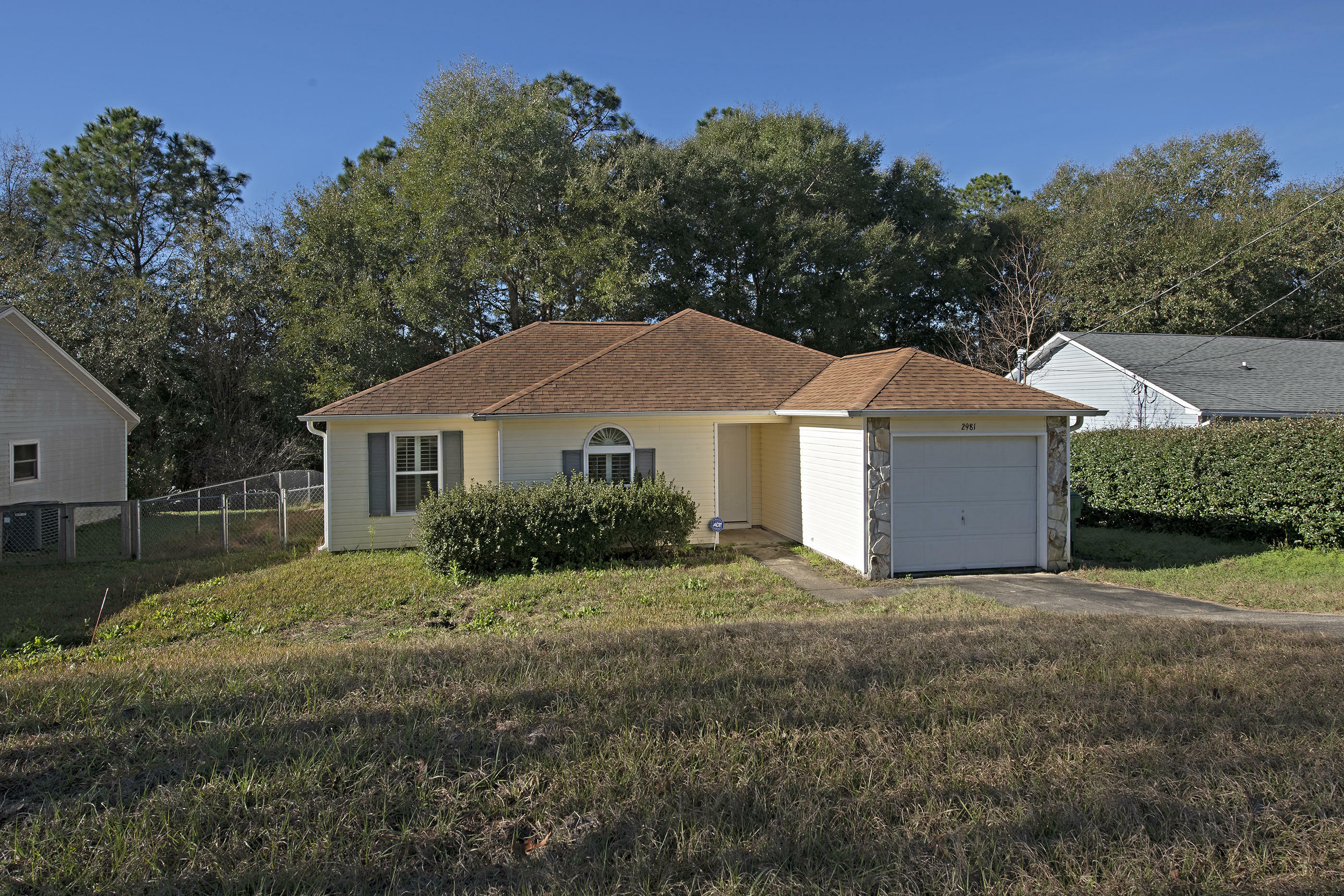 Property Photo:  2981 Windsor Circle  FL 32539 