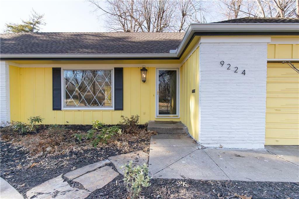 Property Photo: 9224 Wenonga Road KS 66206