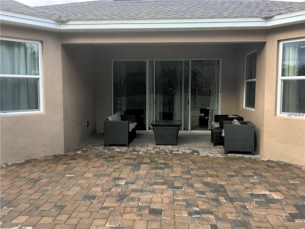 Property Photo:  818 Victoria Hills Drive S  FL 32724 