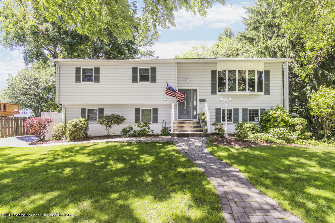 Property Photo:  8 Greeley Court  NJ 07748 