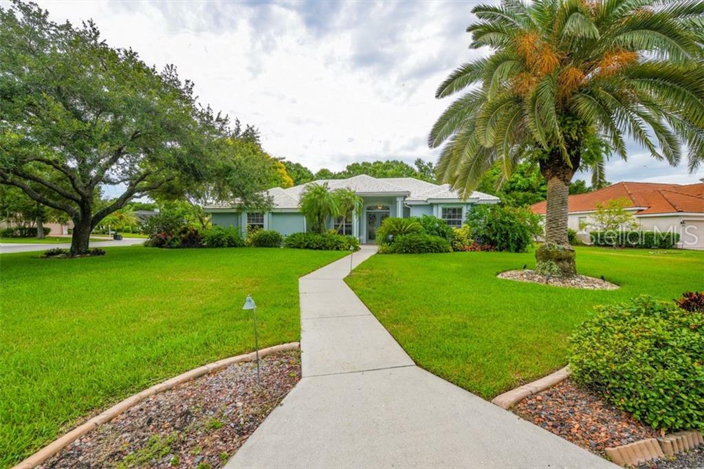 Property Photo:  6161 Varedo Court  FL 34243 