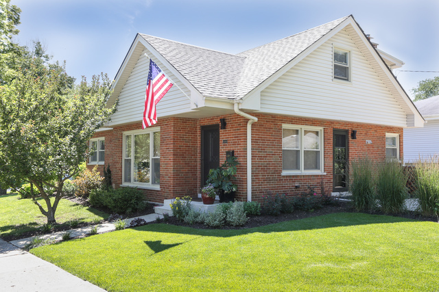 Property Photo:  4400 Prospect Avenue  IL 60515 