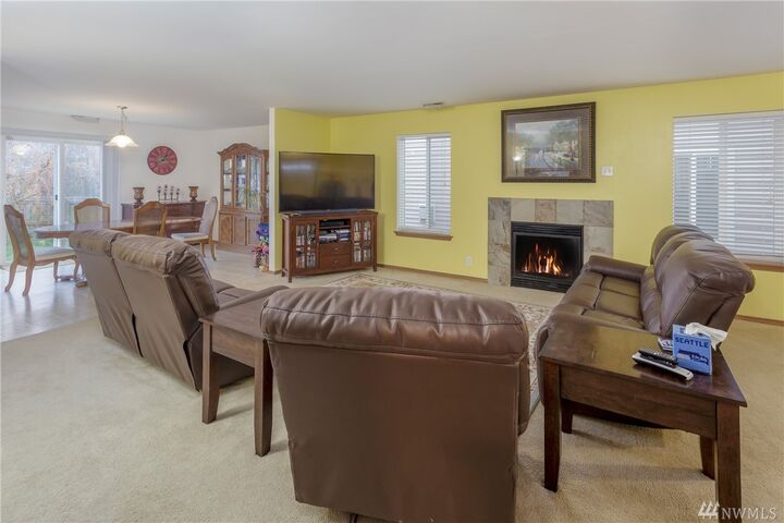 Property Photo: 17916 97th Lane E WA 98375