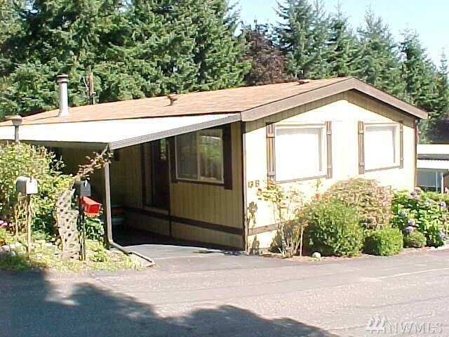 Property Photo:  23708 Locust Wy #13B  WA 98021 